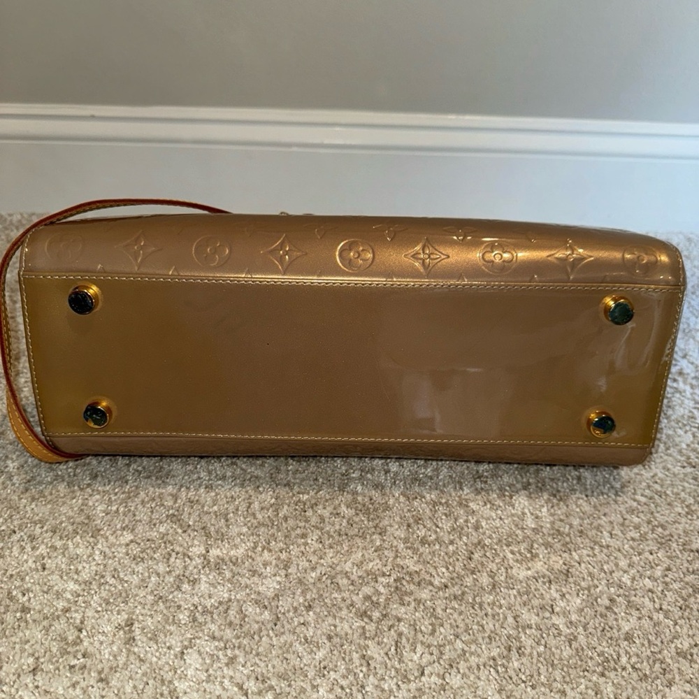 Louis Vuitton Brea GM Vernis Poudre - Picture 7 of 16